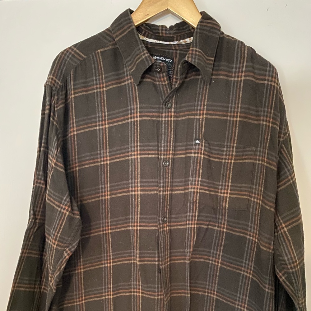 Men’s Quicksilver flannel plaid button down